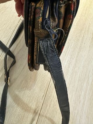 Bolso vintage estampado guitarras de cuero y lona