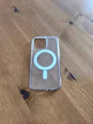 Funda iPhone 15 Transparente MagSafe