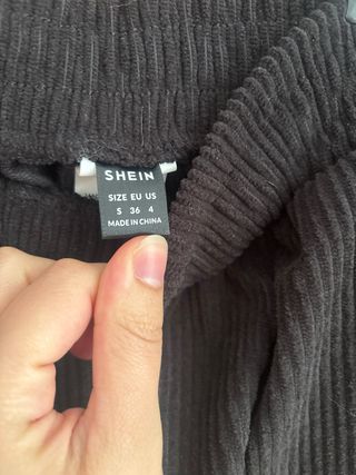 Pantalon largo negra de pana