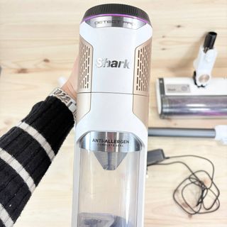 Shark Detect Pro Aspiradora sin cable IW1611EU