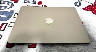 MacBook Air 13 M4 16/256gb
