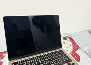 MacBook Air 13 M4 16/256gb