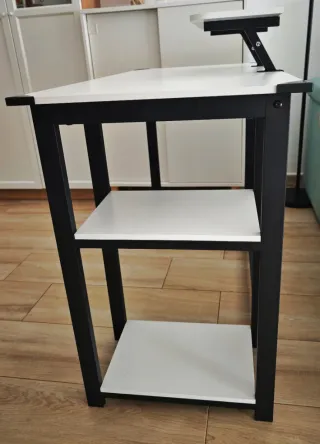 Escritorio moderno blanco y negro