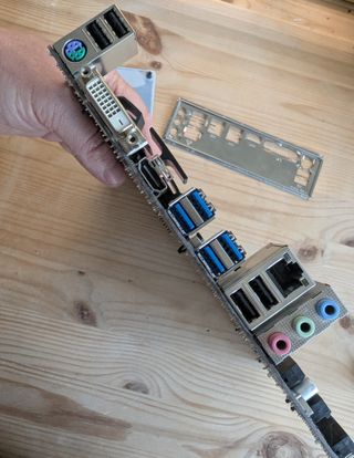 Placa Base Gigabyte B450M DS3H