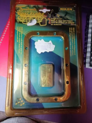 Tapa de la caja de cambio  cromado