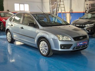 Ford Focus 1.8 Flexifuel Trend