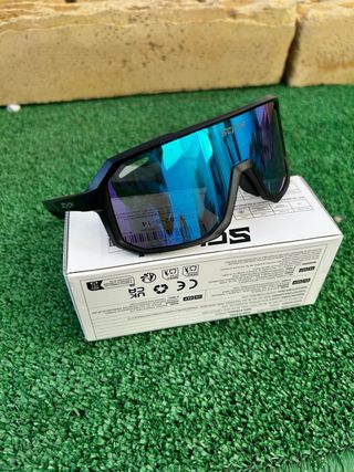 Gafas de sol SC/CN negras, azules y lilas