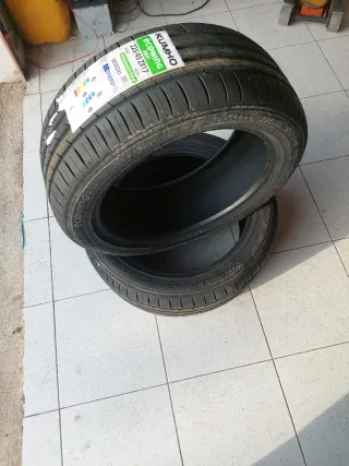 2 Pneus Kumho Ecowing ES31 225/45 ZR17