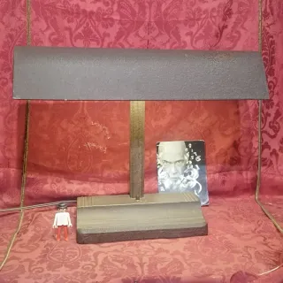 Lámpara industrial antigua