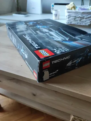 LEGO Technic McLaren Senna GTR 42123