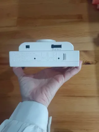 Cámara Lomo Instant Polaroid Dorada y Blanca