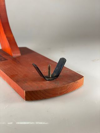 Suporte para presunto em madeira e metal