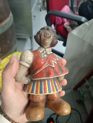 Figurado barro mulher madeirense