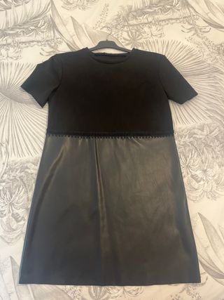 Vestido Zara negro polipiel y encaje