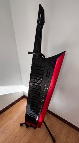 Roland AX-Edge Black/Red Keytar en buen estado