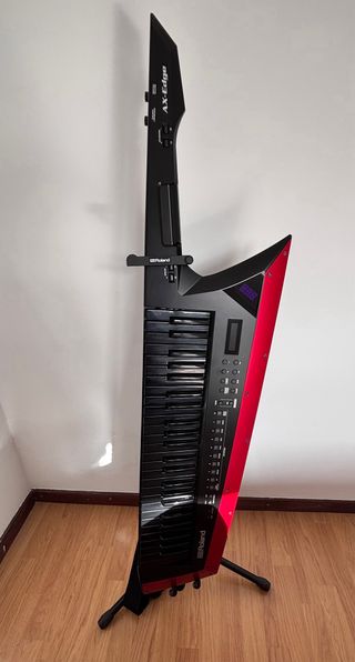 Roland AX-Edge Black/Red Keytar en buen estado