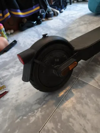 Patín Xiaomi con cadena y alarma