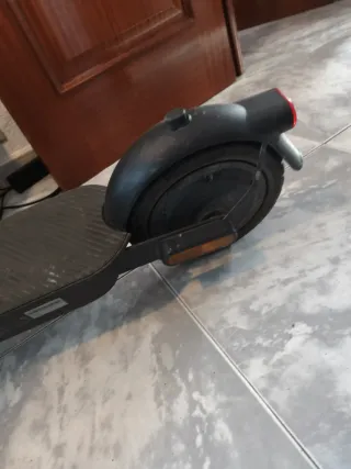 Patín Xiaomi con cadena y alarma