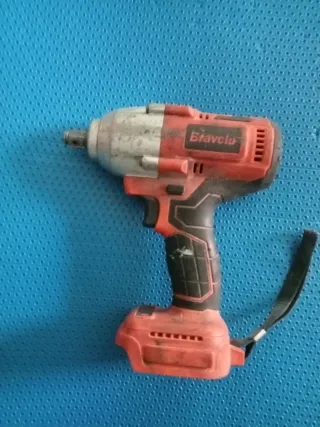 Taladro y atornillador eléctrico