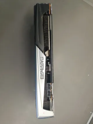 Sapphire Nitro+ 5700XT GPU #6