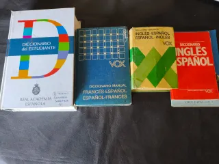 PACK AHORRO: Tus diccionarios de batalla (RAE+VOX)