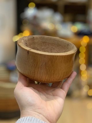 Bol - cuenco artesanal de madera