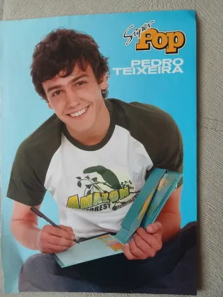 Posters dos DZRT e dos Morangos com Açúcar