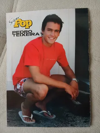 Posters dos DZRT e dos Morangos com Açúcar