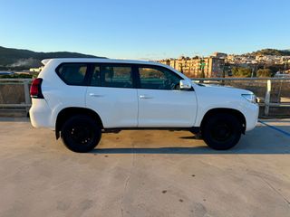 Toyota Land Cruiser 150 2020