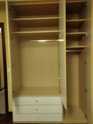 Armario blanco 3 puertas y cajones