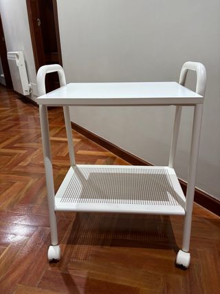 Mesita auxiliar blanca con ruedas