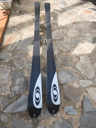 Esquís Salomon Superaxe10 Pilot