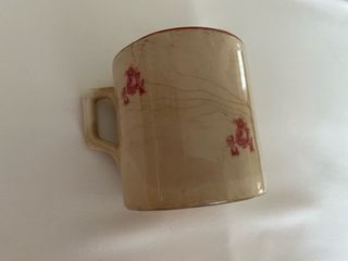 Caneca antiga Lufapo Lusitania anos 40 com rosas