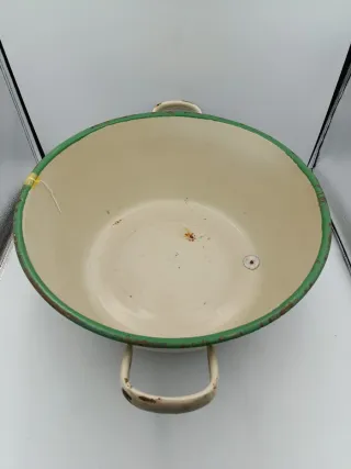 ANTIGUO PEROL O CUENCO DE METAL ESMALTADO