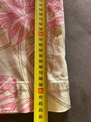 Minifalda Tommy Hilfiger y  pantalón vaquero