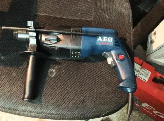 Taladro Percutor AEG