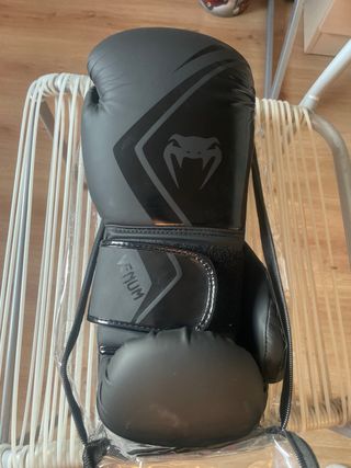 Guantes Boxeo Venum Contender 2.0 de 14 onzas