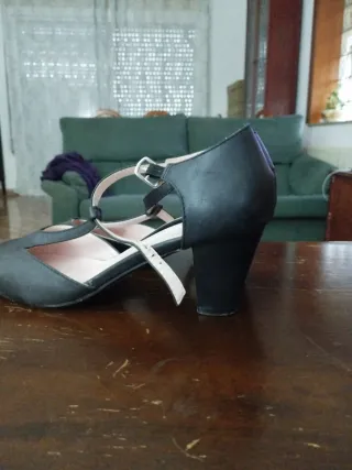 Zapatos de tacón negros