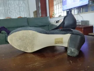 Zapatos de tacón negros