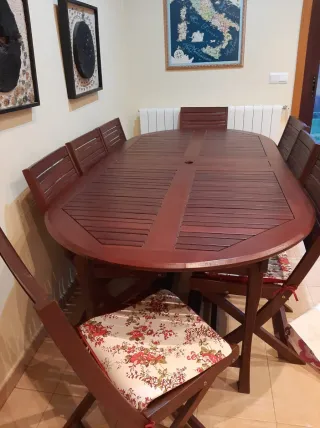 Mesa de exterior con 8 sillas