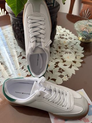 Zapatillas Tommy Hilfiger Blancas y Verdes