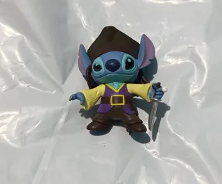 Se vende lote Muñecos Stitch y lampara 10€