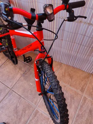 Bicicleta infantil naranja