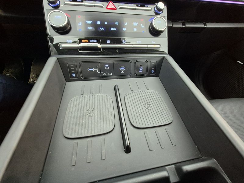 Hyundai Santa Fe Caligraphy 1,6 T-GDi PHEV 4x4 2025, foto 12