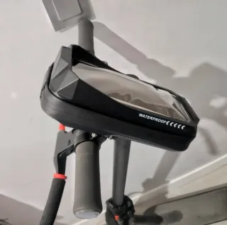 Soporte impermeable móvil moto / bici / scooter 7"