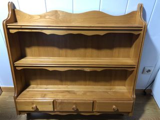 Librería de pino con cajones