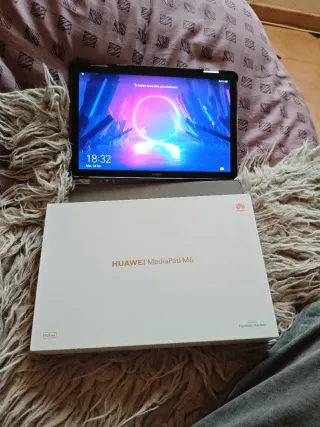 Huawei MediaPad M6 10.8 Tablet