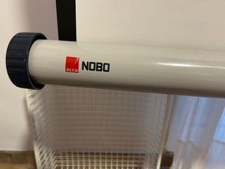 Pantalla de proyección Nobo