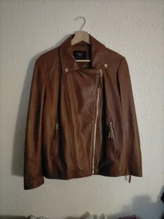 Cazadora de cuero marrón