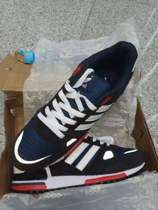 Adidas ZX 750 Zapatillas Negras y Azules